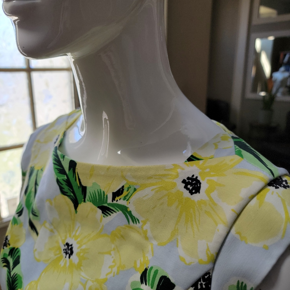 Dress Barn Yellow Flower Sheath Dress - Knee Length - Picture 2 of 8
